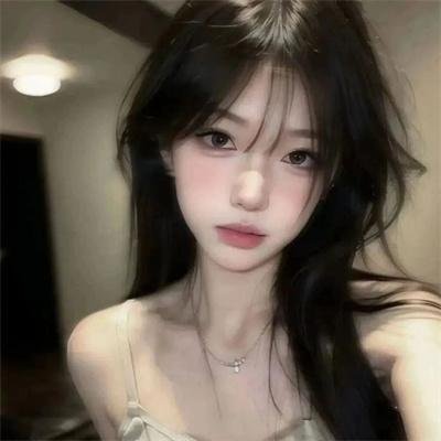 红衣小女孩